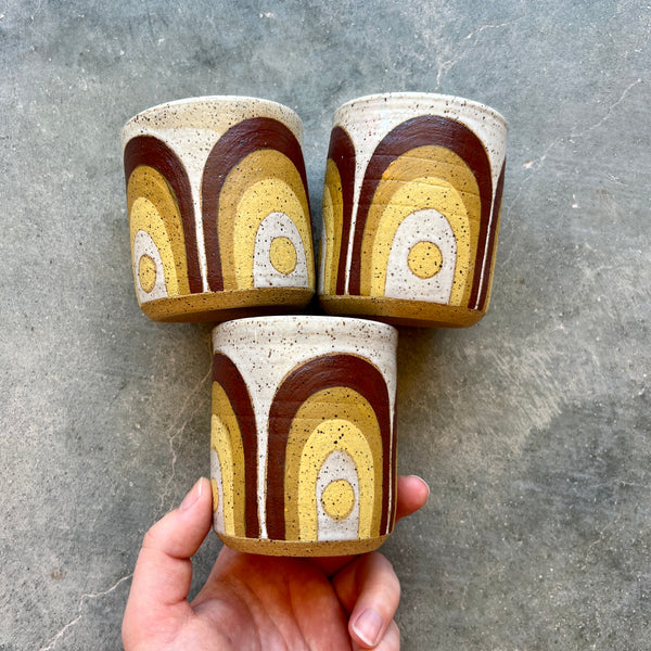 Retro Arches Cup