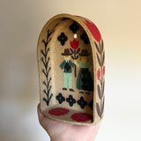Green Folk Couple Altar