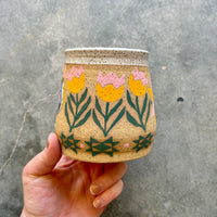 Blue Hen & Tulips Mug 20oz